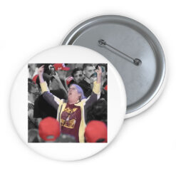 Aunt Sue Middler Finger Button