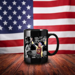 Aunt Sue Middler Finger Trump Rally Mug