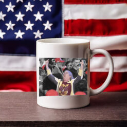 Aunt Sue Middler Finger at Trump Rally Mug